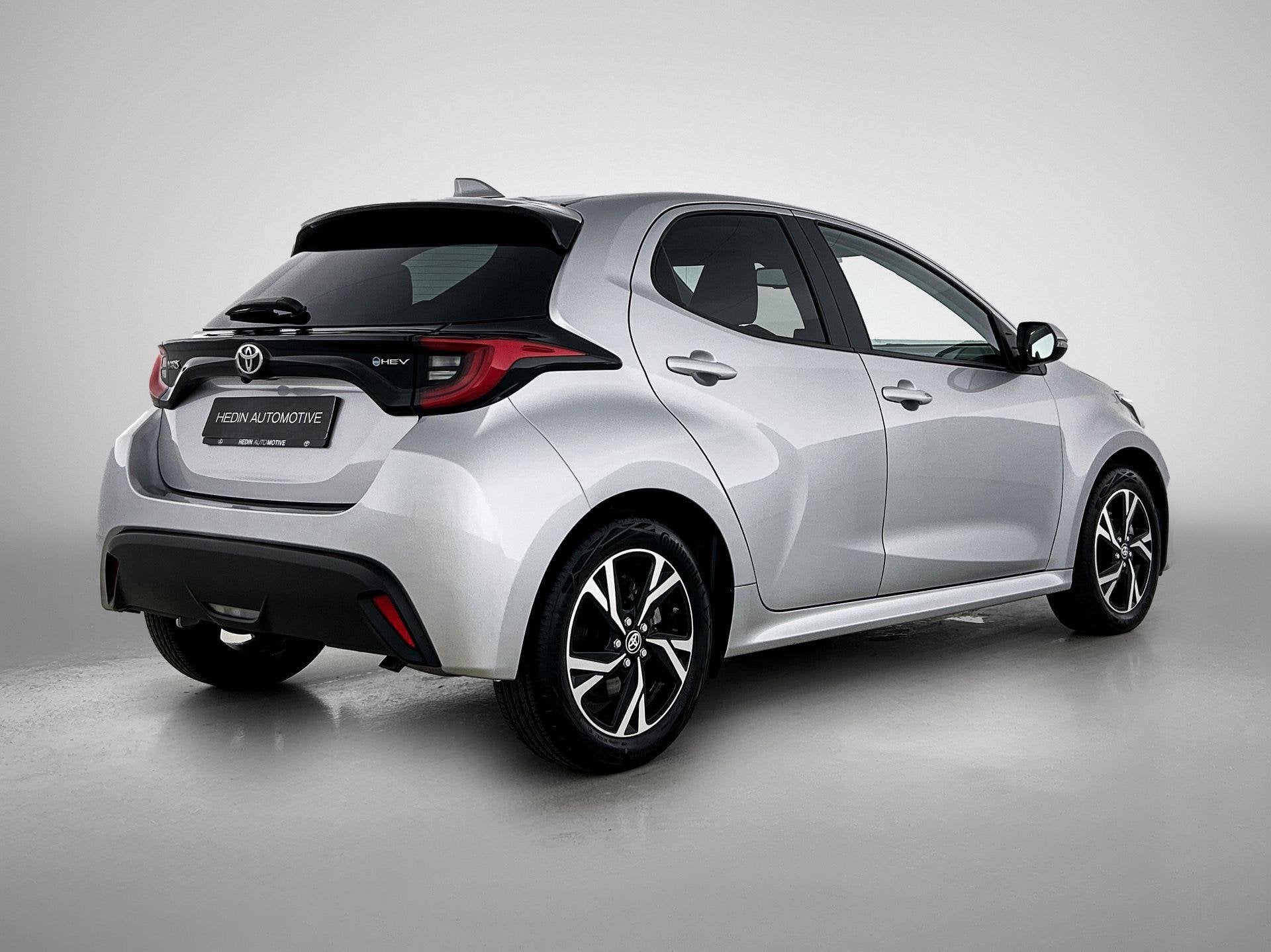 Toyota Yaris 1.5 Hybrid Iconic | Achteruitrijcamera | PArkee, Autos, 91 g/km, Entreprise, 116 ch, https://public.car-pass.be/vhr/75e37d3a-2184-4890-a637-5de7597aeb81