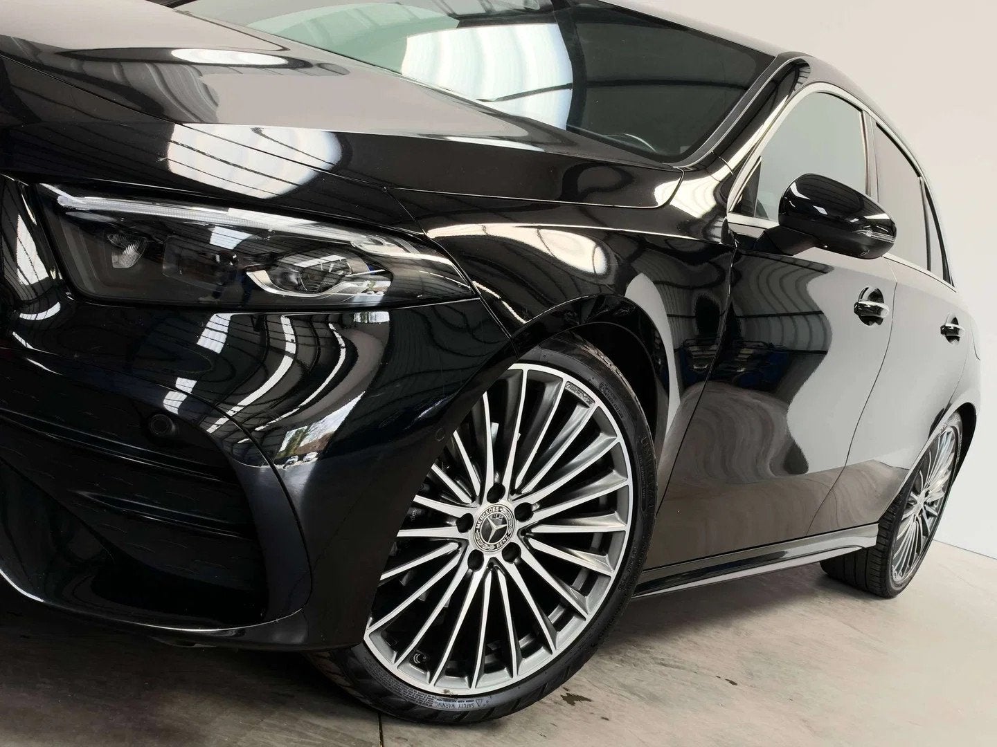 Mercedes-Benz A-CLASS 180 PACK AMG-1ERPRO-LED-COCKPIT-GPS-AL, Autos, 100 kW, Achat, Euro 6, Entreprise
