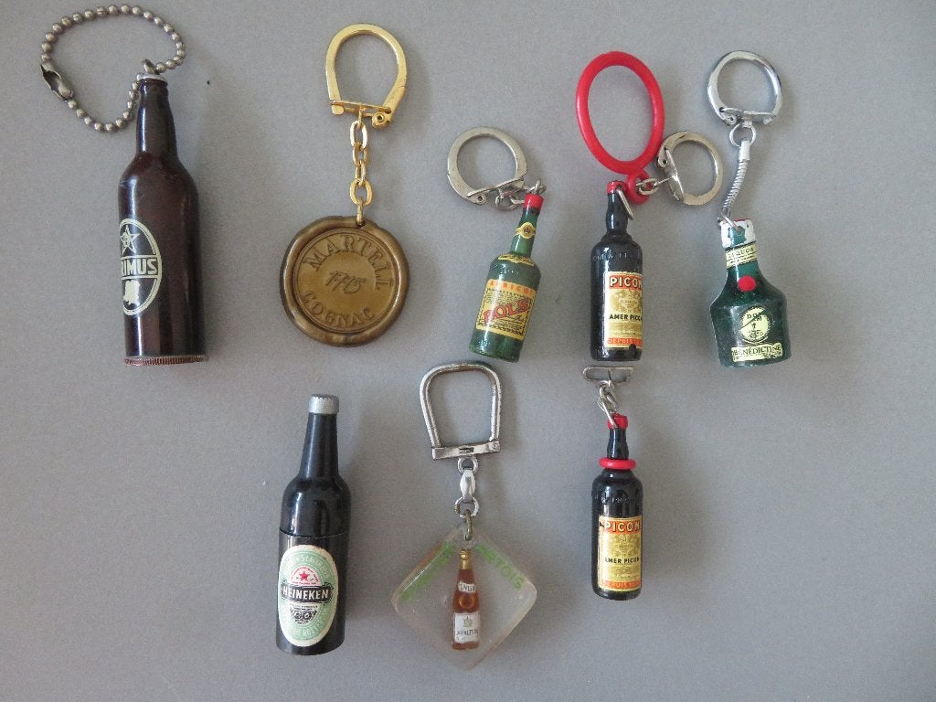 8 sleutelhanger bier likeur Heineken Primus Martell Picon, Verzamelen, Verzenden, Zo goed als nieuw, Overige typen, Heineken