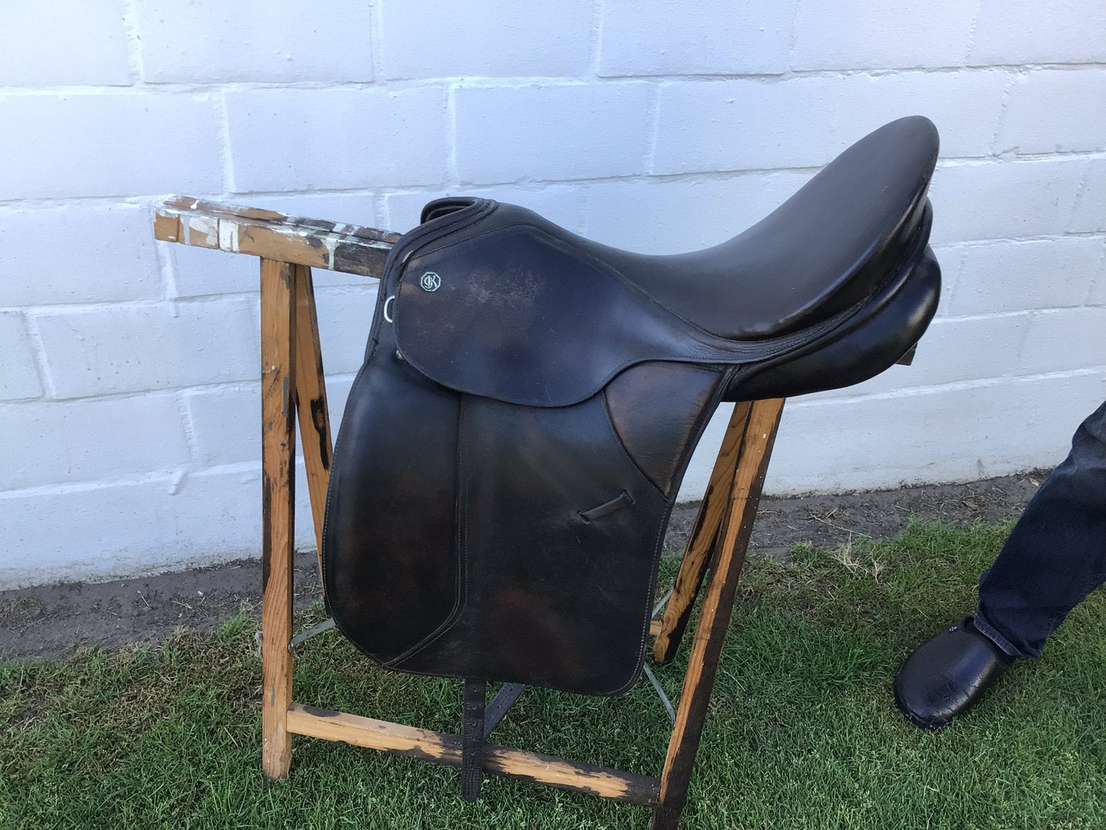 Dressuurzadel Kieffer 18 inch, Dieren en Toebehoren, Ophalen, Zo goed als nieuw