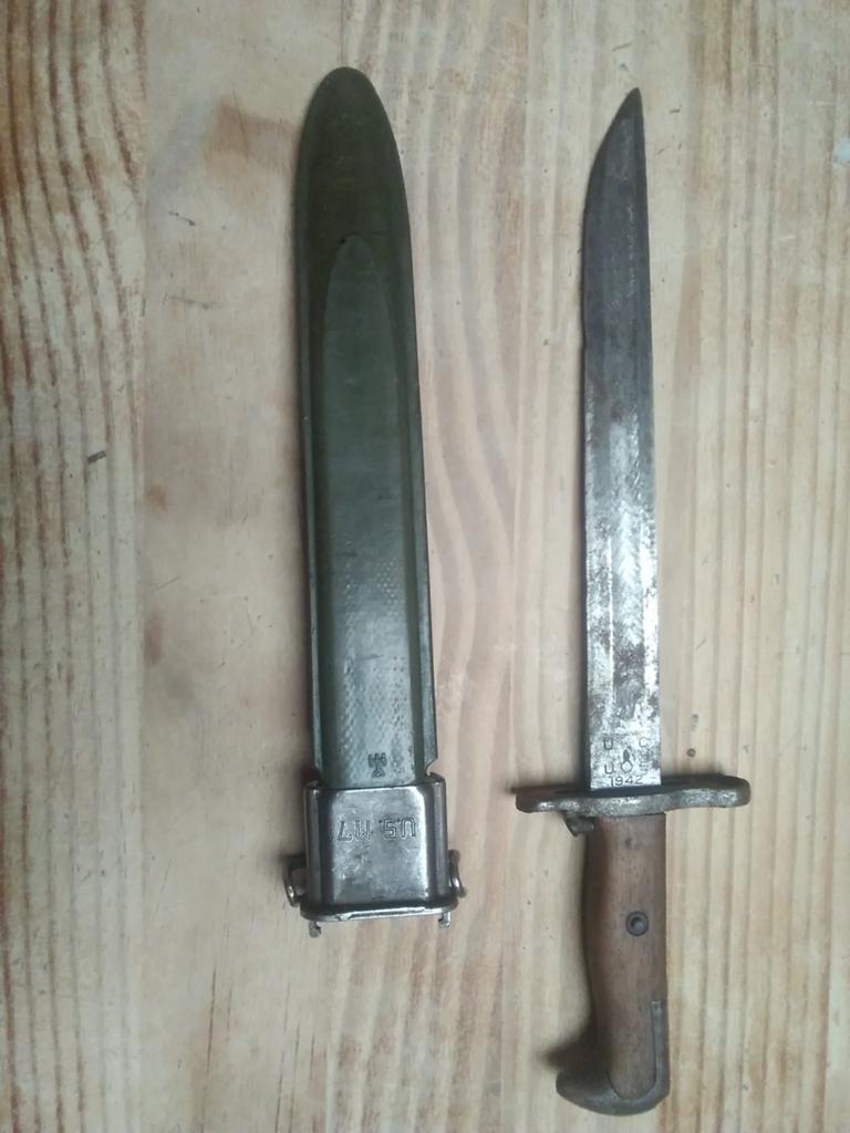 Vends baïonnette us ww2 model Bowie fourreau M7, Collections