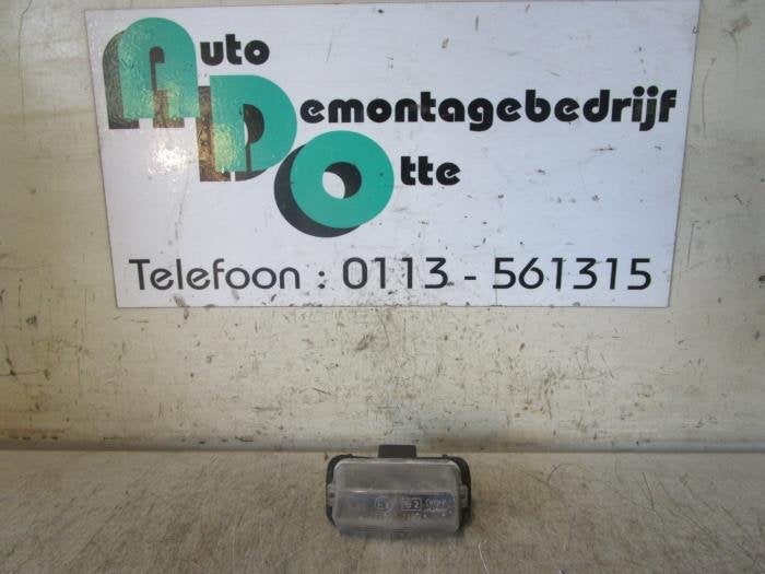 Eclairage immatriculation d'un Peugeot 207 (207 06-), -, 3 mois de garantie, Utilisé, -
