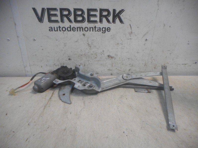 VITRE MECANISME ELECTRIQUE GAUCHE MG MGF (01-1995/03-2002), Autos : Pièces & Accessoires, Marcel-Breuer-Straße 4
80807  München, DE