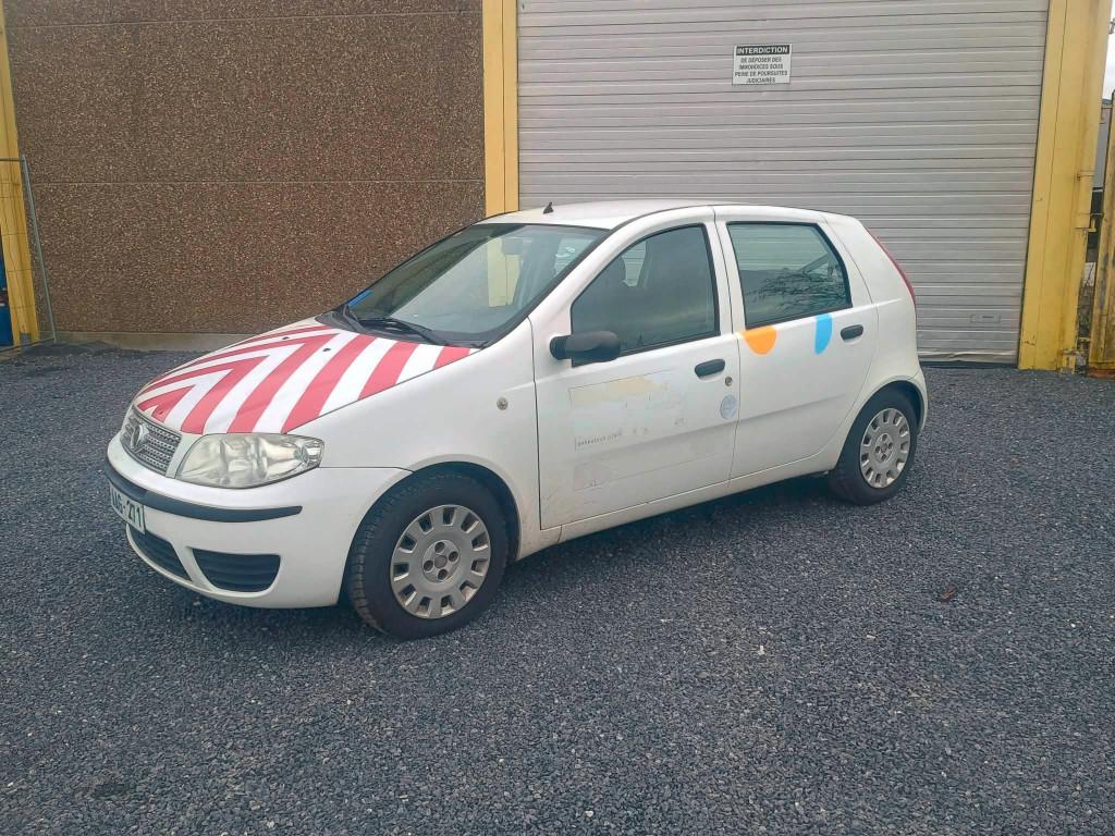 FIAT PUNTO 1.3 MTJT, Achat, Entreprise, Boîte manuelle, 5 portes