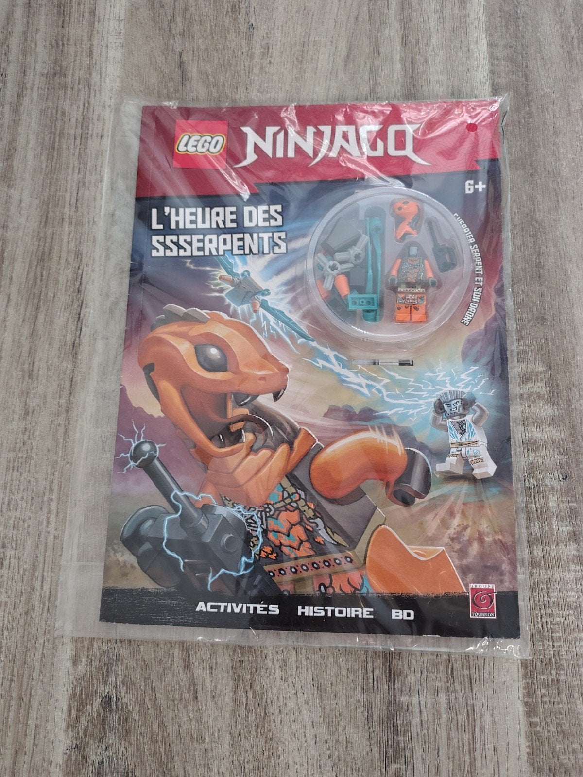 Lego tijdschrift Ninjago, Kinderen en Baby's, Speelgoed | Duplo en Lego, Inclusief minifiguren, Lego, Ophalen of Verzenden, Zo goed als nieuw