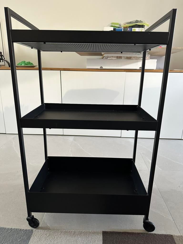 Nissafors roltafel zwart IKEA, Ophalen, Zo goed als nieuw, Zwart