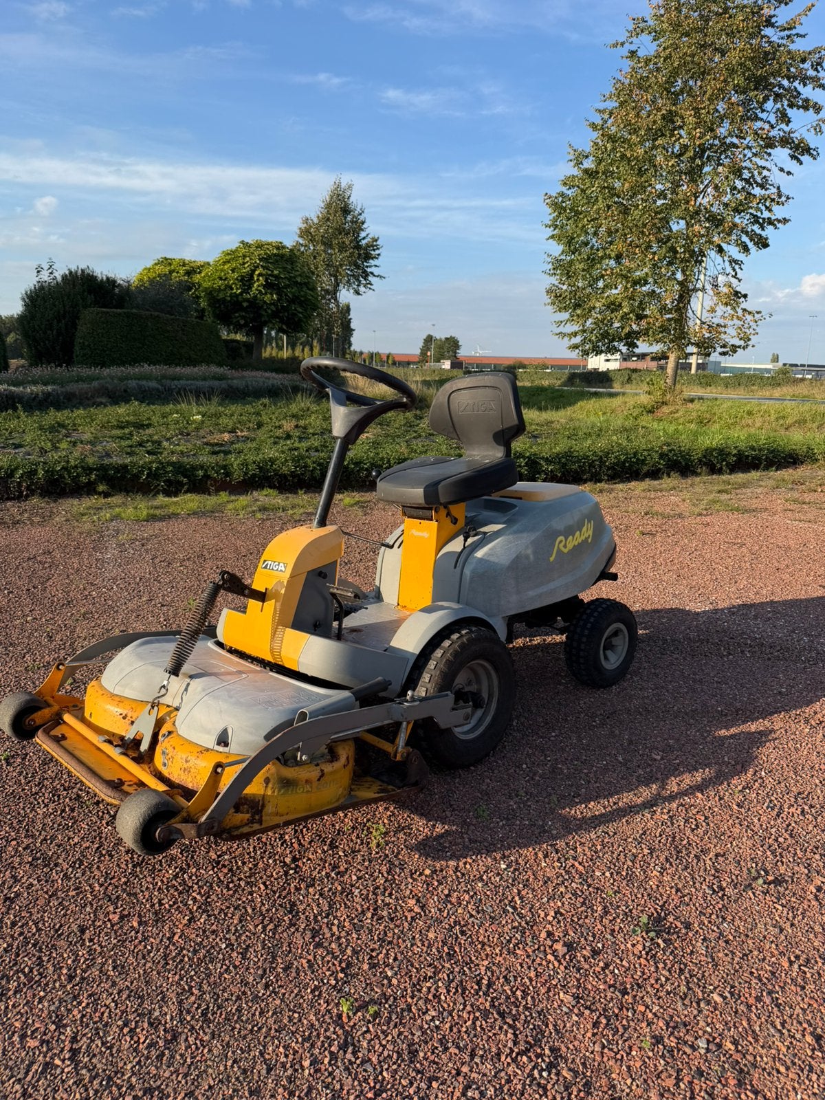 Zitmaaier stiga villa, Ophalen, Zo goed als nieuw
