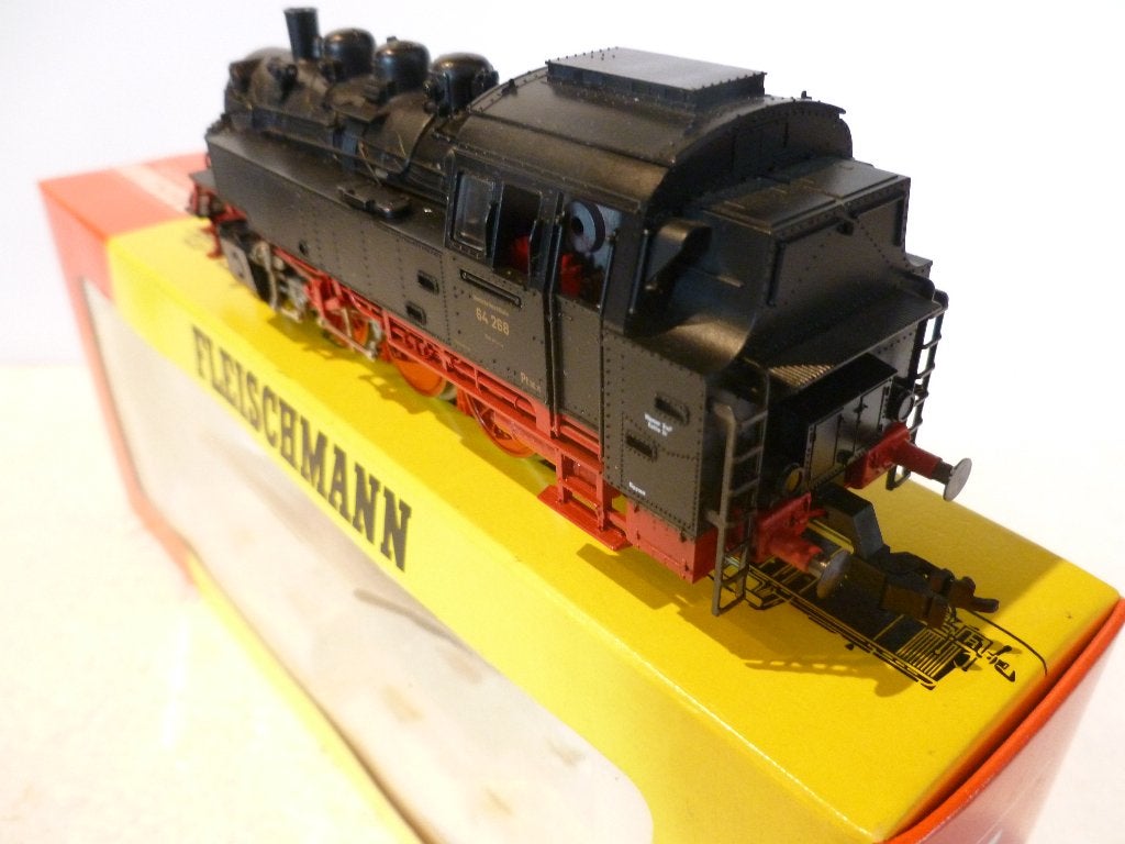 TRAINS HO, Hobby en Vrije tijd, Modeltreinen | H0, Ophalen of Verzenden, Gelijkstroom, Locomotief, Fleischmann