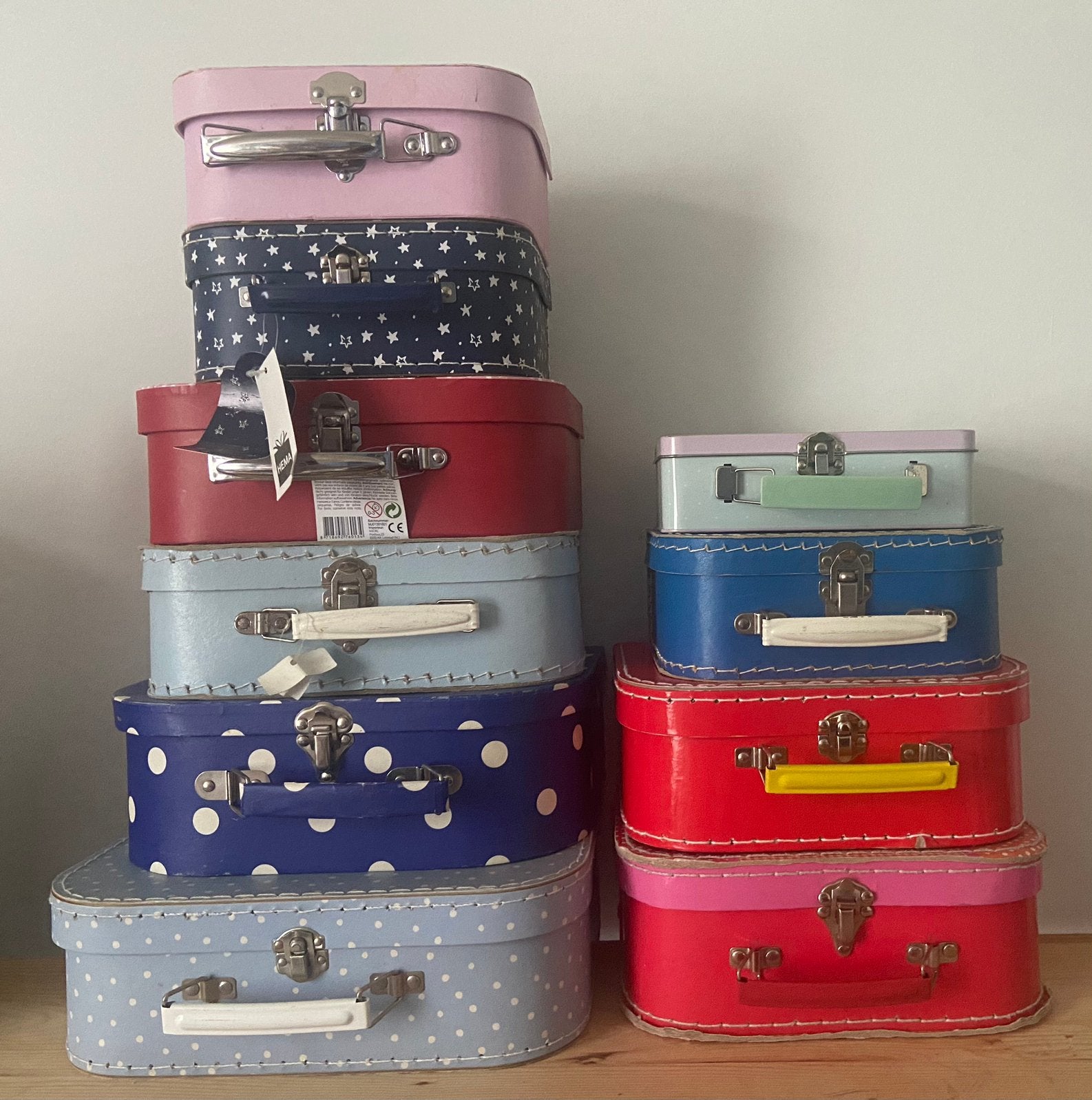 Kartonnen en metalen kindervaliesjes, retro en vintage, Ophalen, Zo goed als nieuw