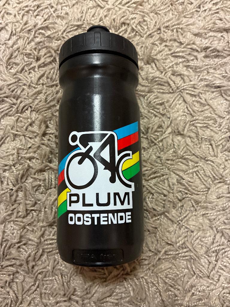 Bidon Plum Oostende wielrennen, Sport en Fitness, Wielrennen, Ophalen of Verzenden, Zo goed als nieuw, Overige typen