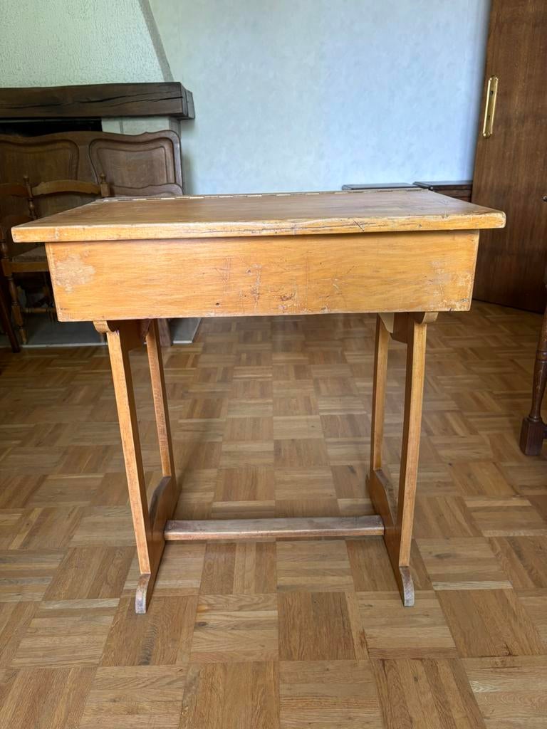 Anciennes leçons pour, Maison & Meubles, Enlèvement, Utilisé, Bois, Bureau d'écolier