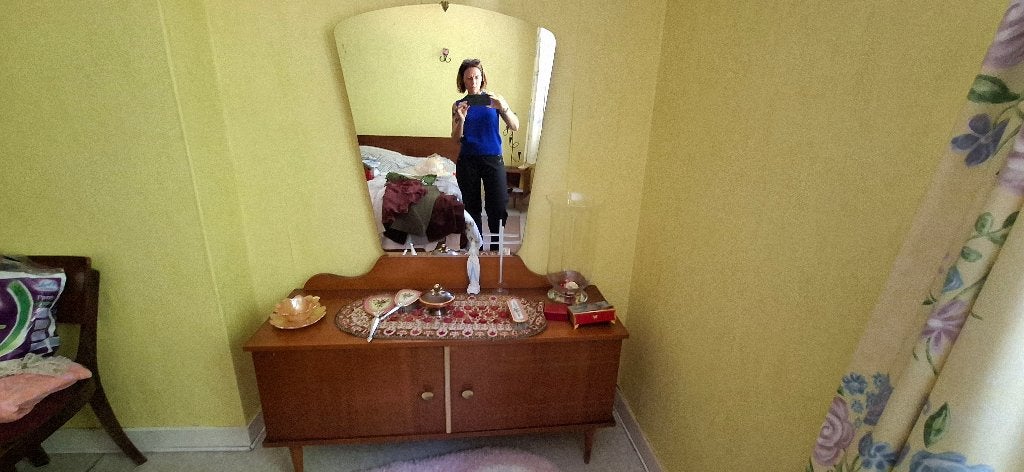 Meuble ancien avec miroir, Enlèvement, Utilisé