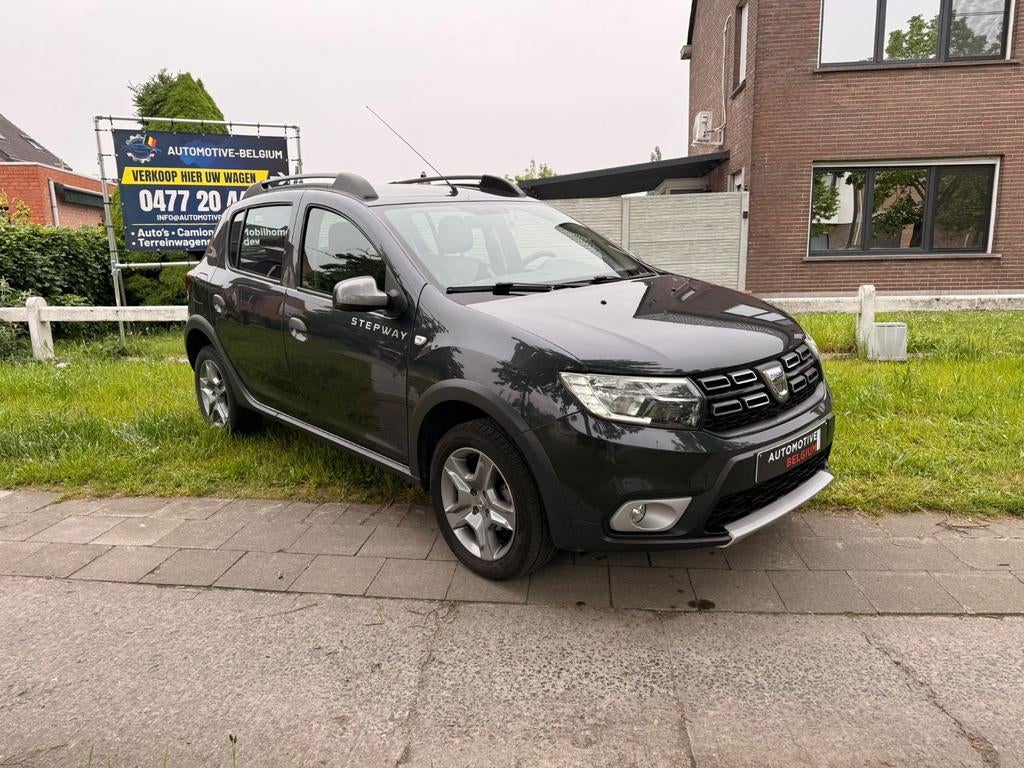 Dacia Sandero Stepway 2018 Benzine 59.000km Airco Navi, Autos, Dacia, Argent ou Gris, Achat, 898 cm³, Euro 6