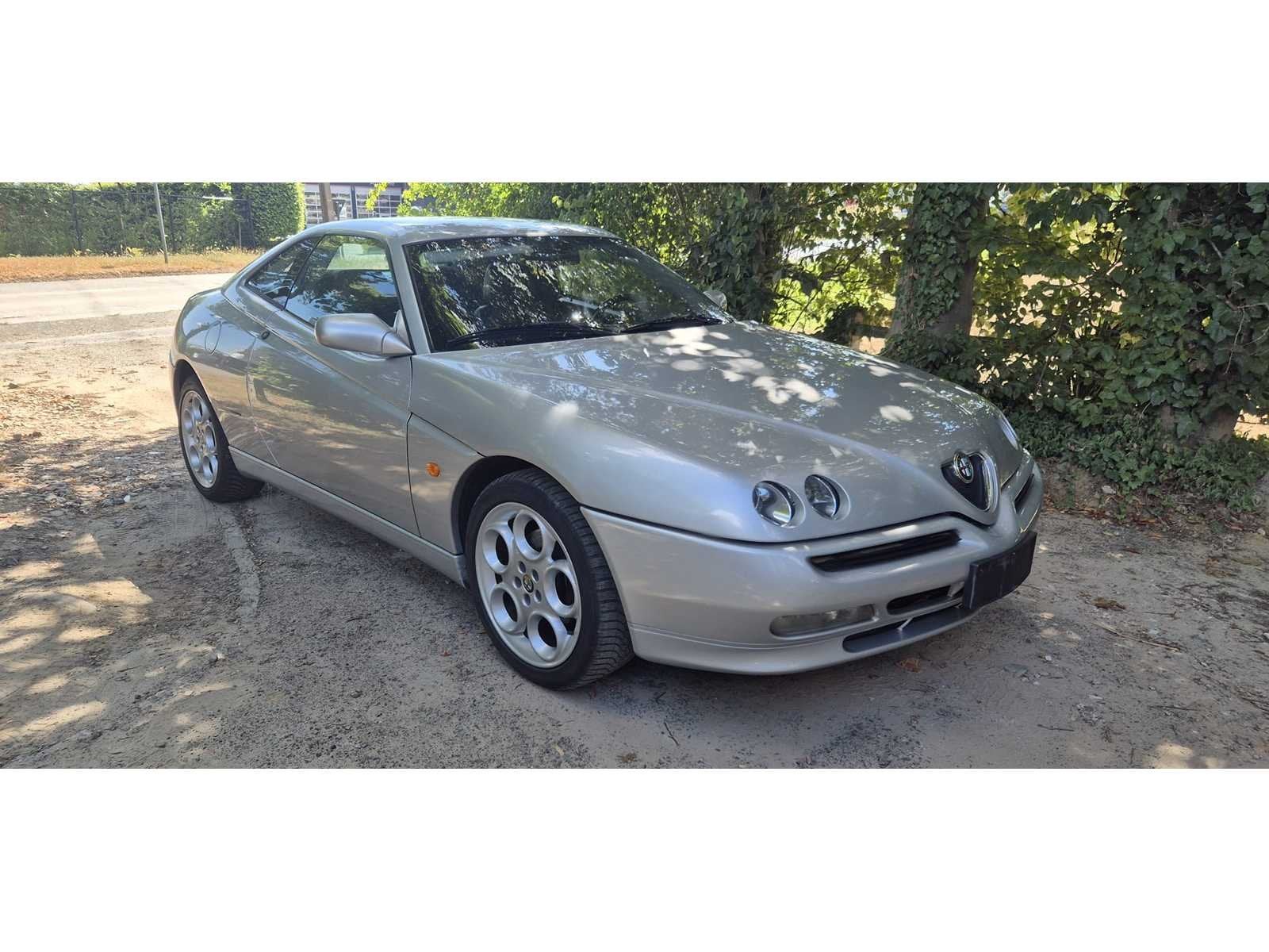 Alfa Romeo GTV 1999 - Voiture, Autos, Achat, Entreprise, Autre carrosserie, GTV