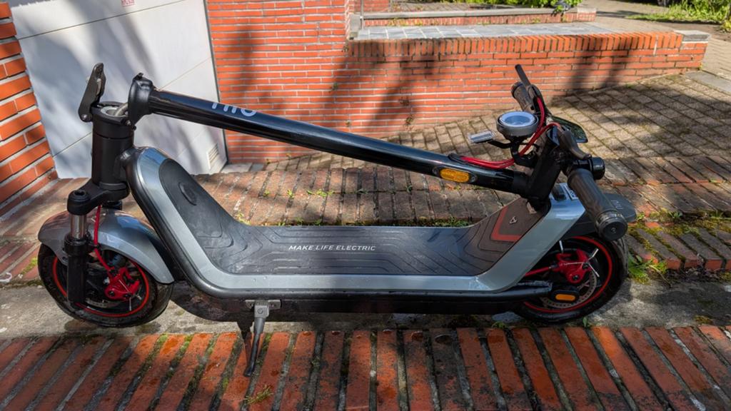 Niu KQI300x - scooter avec suspension hydraulique ex modèle, Enlèvement