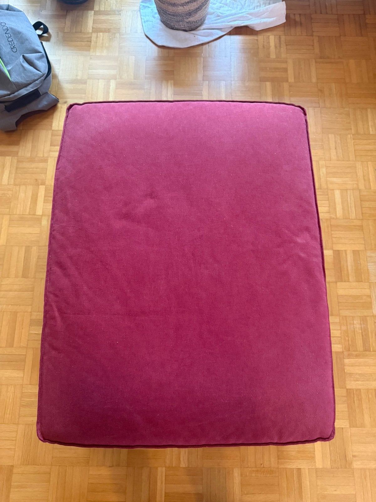 Repose-pieds IKEA KIVIK Rouge, Enlèvement, Utilisé