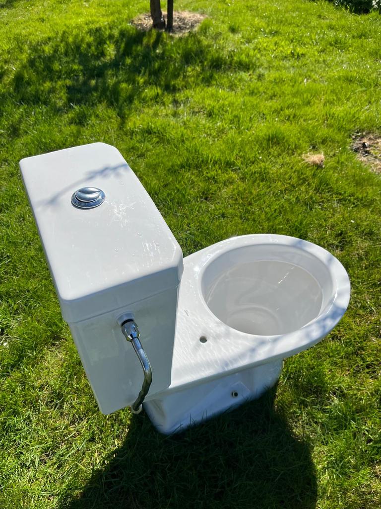 Nette Sphinx Duoblok Toilet  - Inclusief reservoir, Ophalen, Zo goed als nieuw, Koper, Toilet
