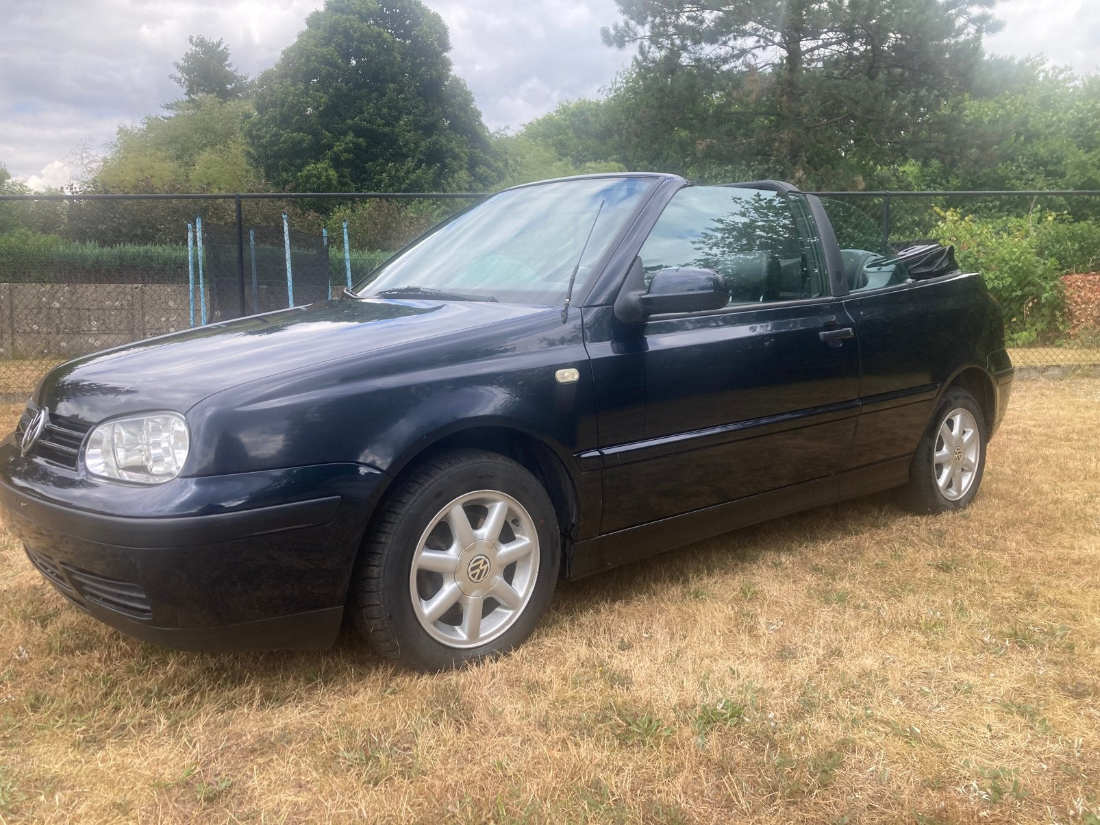 Volkswagen golf cabrio 1.6 airco leder karman, Auto's, Volkswagen, Cabriolet, 1600 cc, Leder, Bedrijf