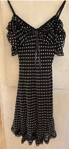 zwarte zomerjurk met witte stippen, Kleding | Dames, Jurken, Ophalen of Verzenden, Zo goed als nieuw, Maat 36 (S)