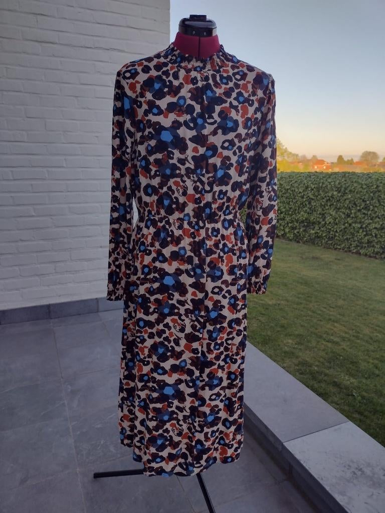 Jurk Vila, 40 - L, als nieuw, Maat 38/40 (M), Overige kleuren, Verzenden, Zo goed als nieuw