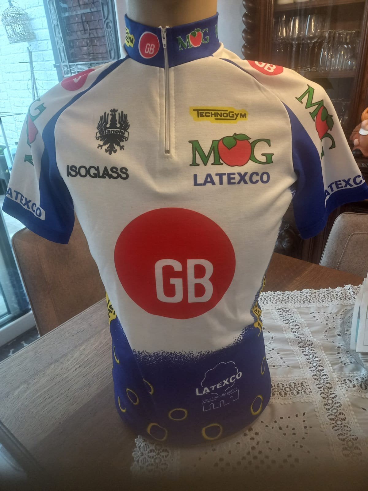 wielerclub GB MG, Ophalen, Zo goed als nieuw, Kleding