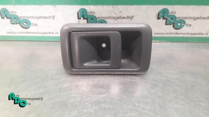 Poignée portière 2portes gauche d'un Toyota Starlet, -, 3 mois de garantie, Toyota, Utilisé