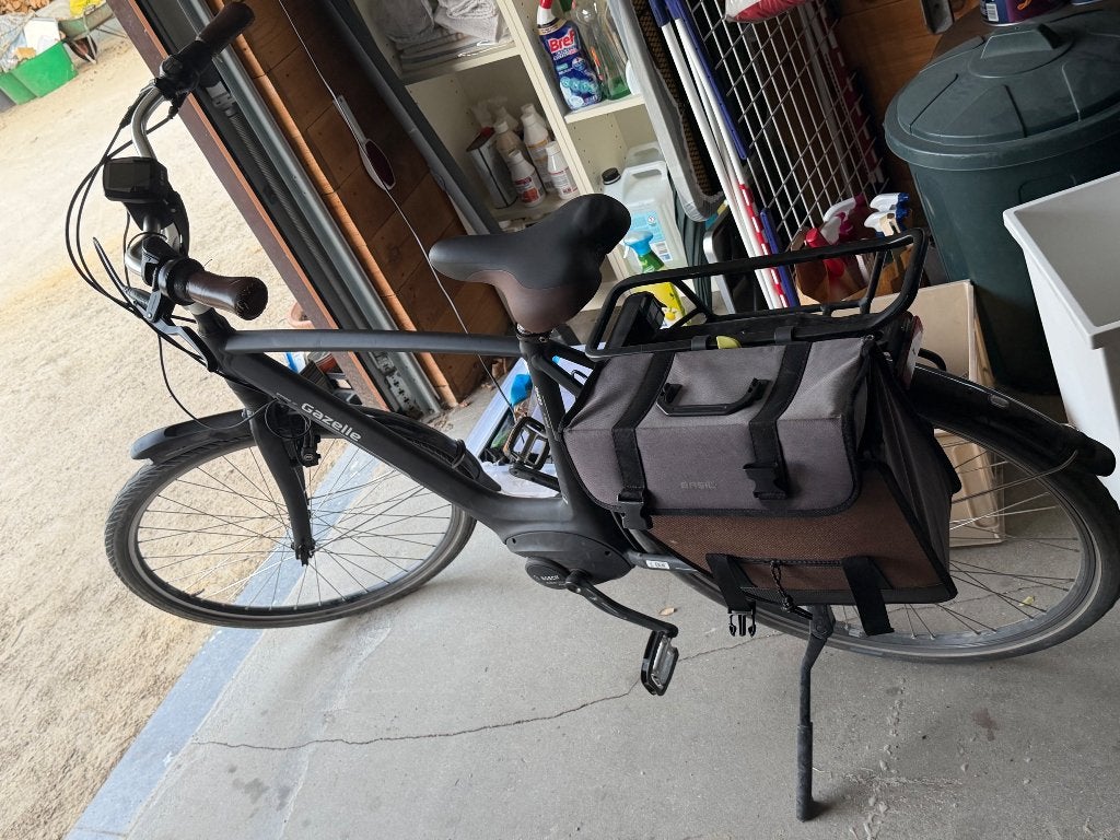 Accu gezocht van fiets, Ophalen