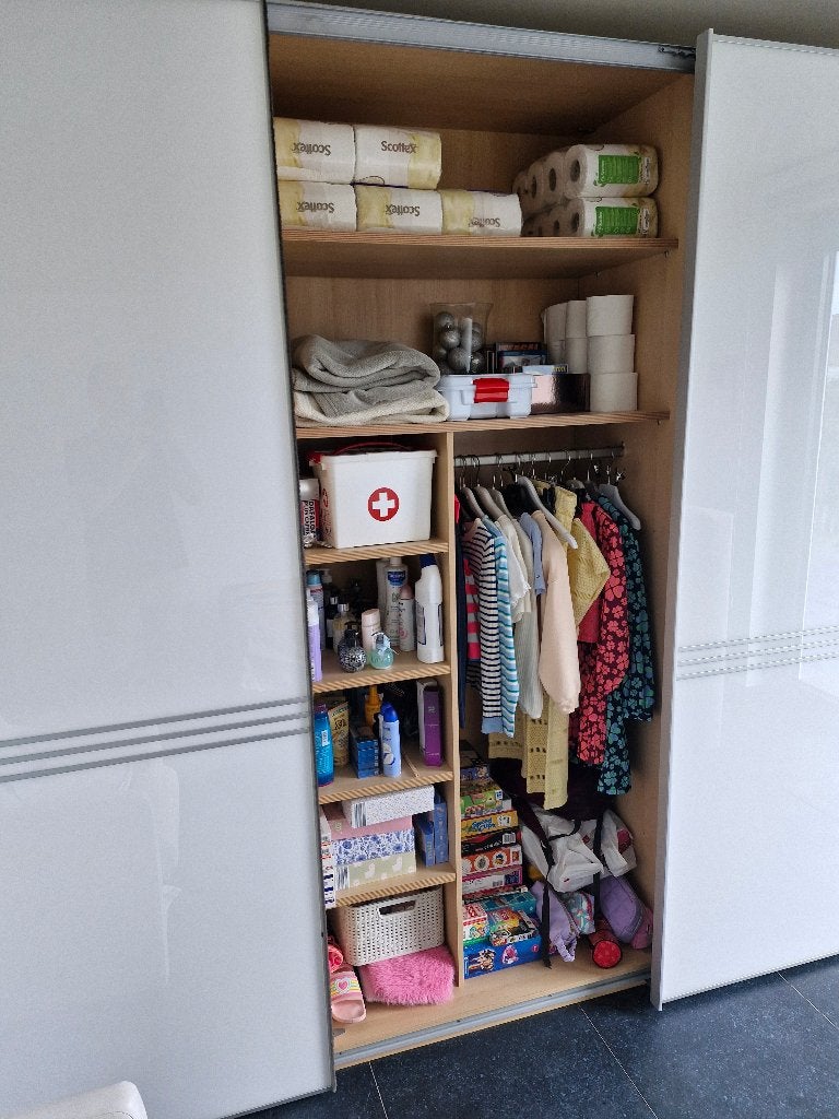 kleerkast, Huis en Inrichting, Ophalen, Overige materialen, 200 cm of meer, Met plank(en)