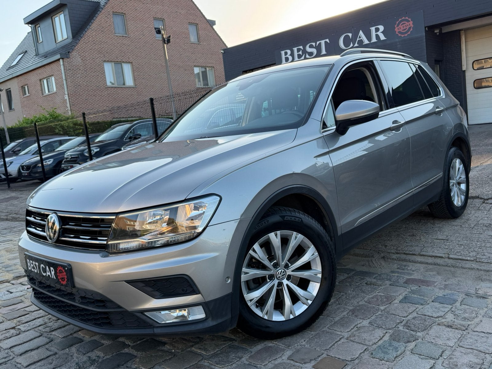 VW Tiguan 1.4TSi * AutoMaat * Garantie, Autos, 1395 cm³, Argent ou Gris, Achat, 1800 kg