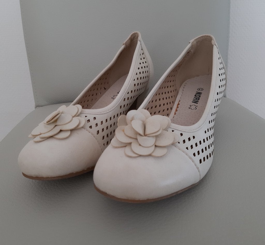 chaussure d'été beige, Enlèvement ou Envoi, Beige, Neuf, ANDERE