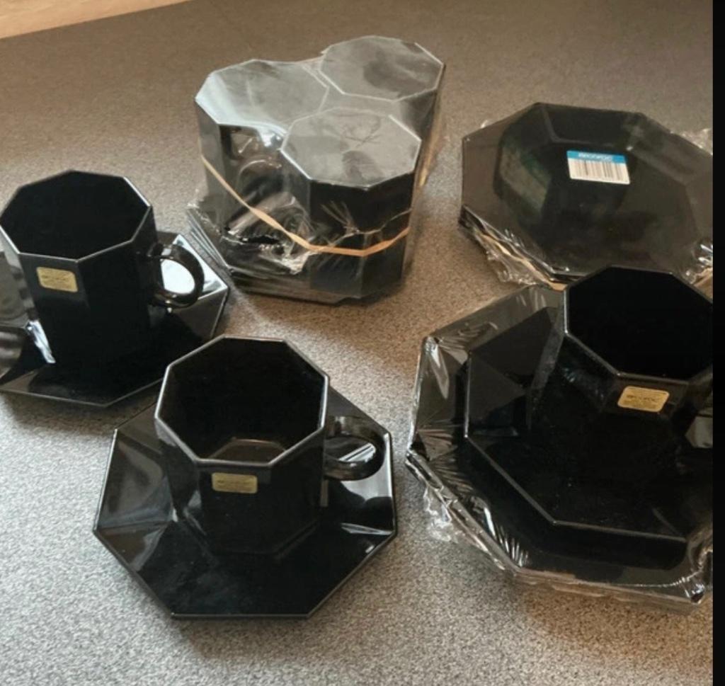 Zwart Servies voor 6 pers, Ophalen