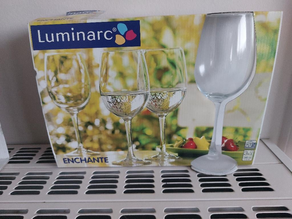 Wijnglazen en dessertcoupes, Enlèvement, Verre