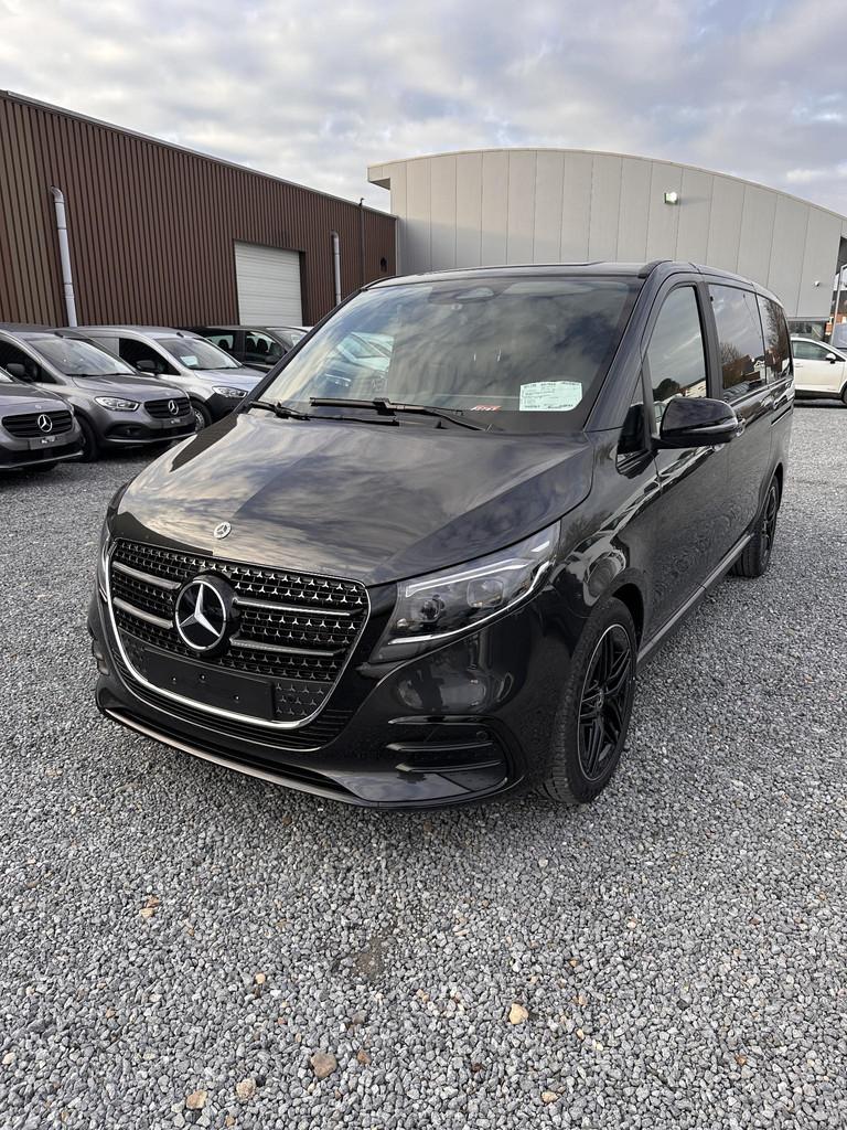 Mercedes-Benz V-klasse V 300 d L2 Exclusive dubbele cabine G, Auto's, Mercedes-Benz, Automaat, Zwart, 4 cilinders, Emergency brake assist