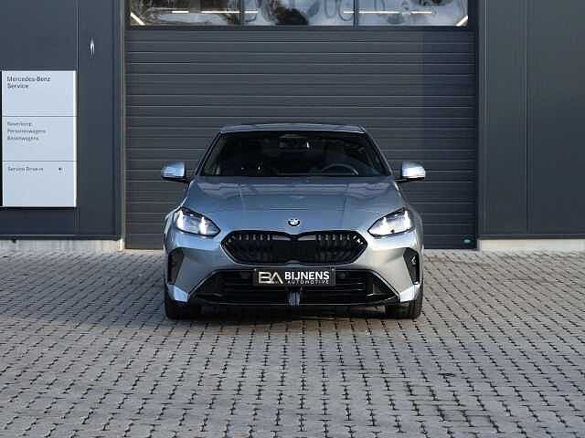 BMW 216 Gran Coupé 216iA, Auto's, Automaat, Overige brandstoffen, 120 pk, Zilver of Grijs