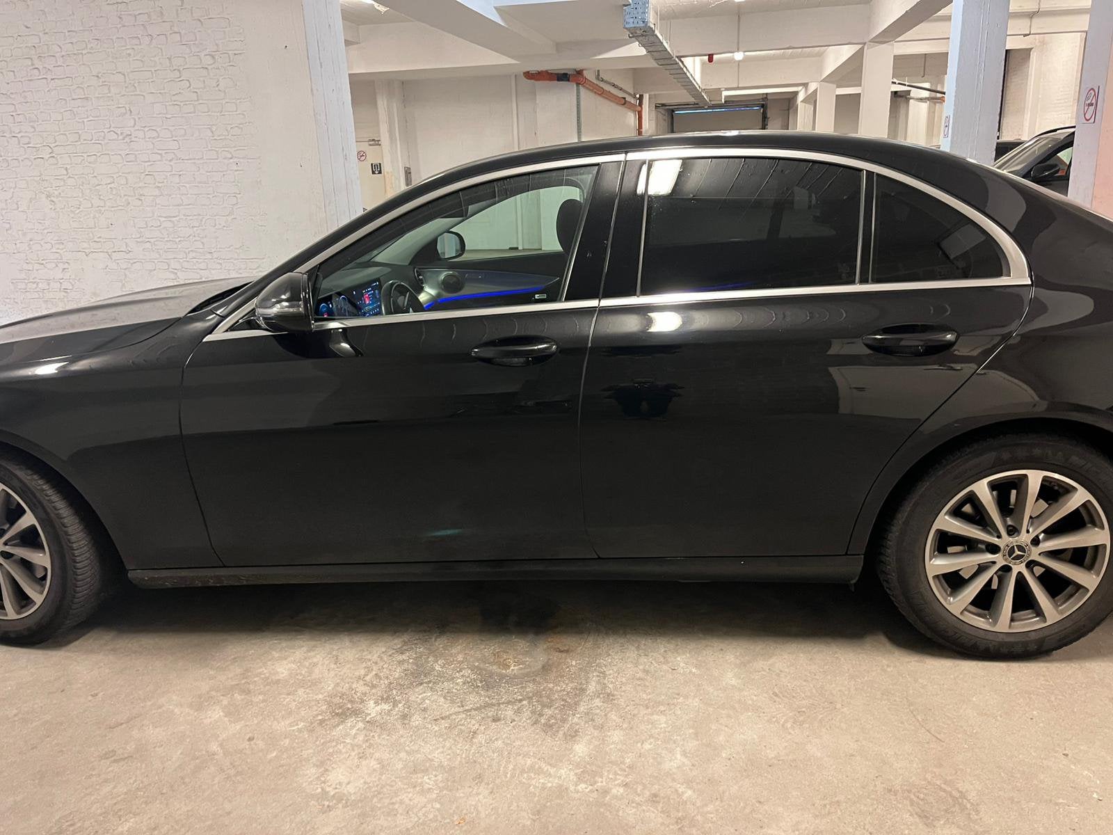 Mercedes Benz E200 06/21 215.000km Euro 6d, Autos, Achat, Euro 6, Noir, 5 portes