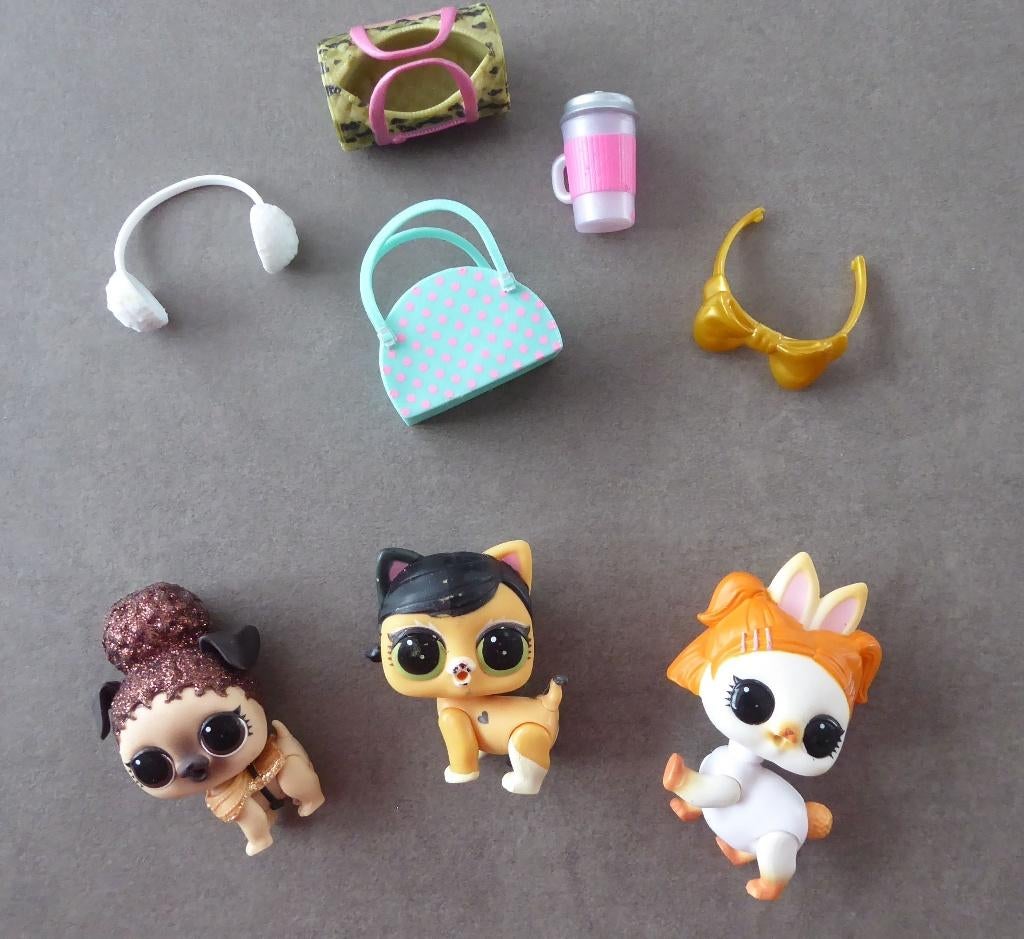Lot 3 L.O.L Pets + 5 accessoires - envoi gratuit, Enlèvement ou Envoi, Utilisé