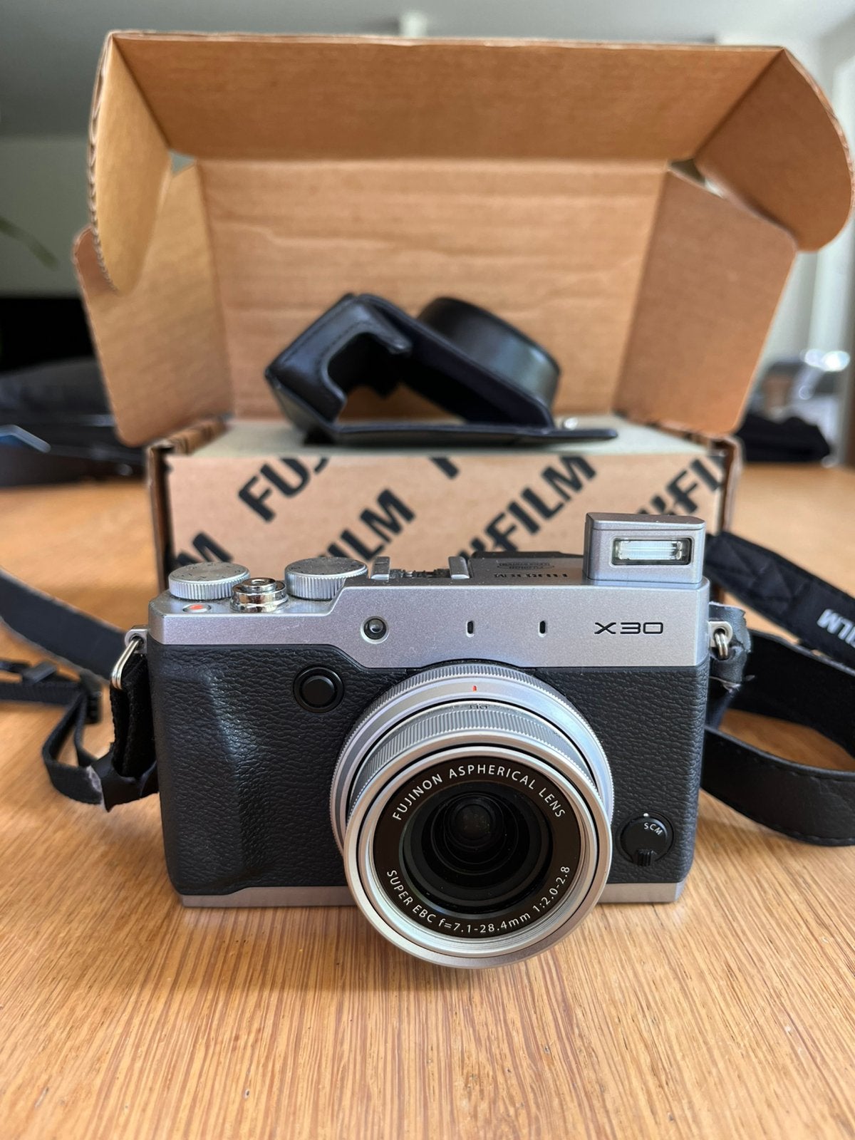 Fujifilm X30, Enlèvement ou Envoi, Utilisé, Fujifilm