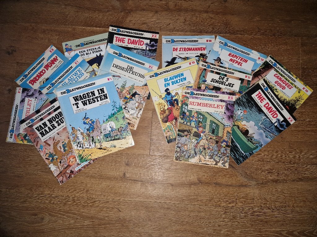 de blauwbloezen verschillende strips, Boeken, Meerdere stripboeken, Ophalen of Verzenden, Gelezen, Cauvin / Lambil