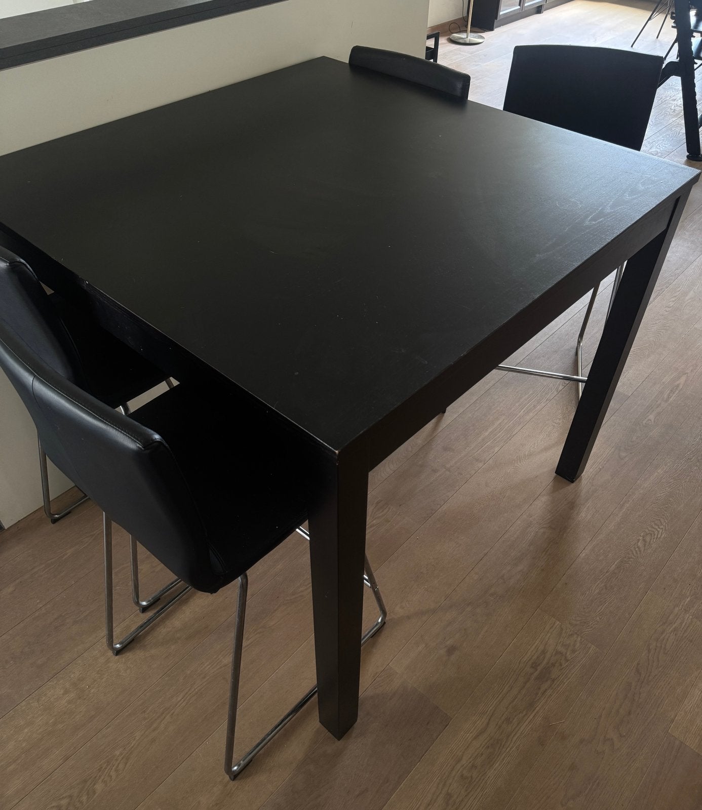 Hoge tafel met 4 stoelen, Huis en Inrichting, Tafels | Eettafels, Ophalen, Zo goed als nieuw