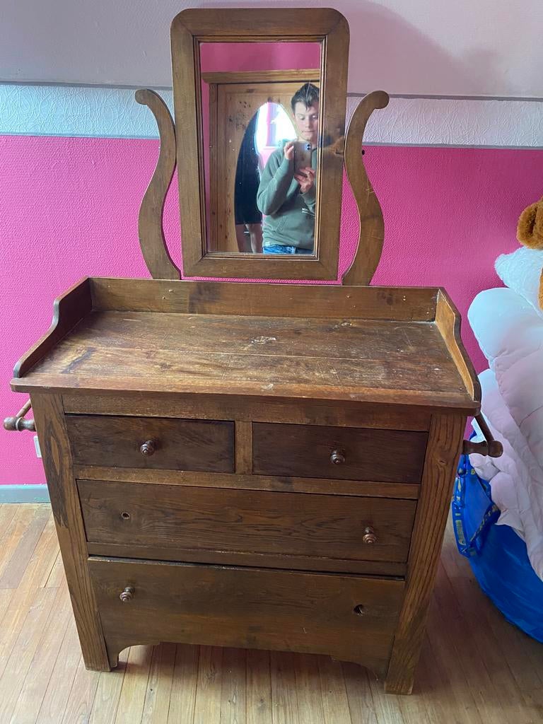 Coiffeuse avec miroir, Enlèvement, Utilisé