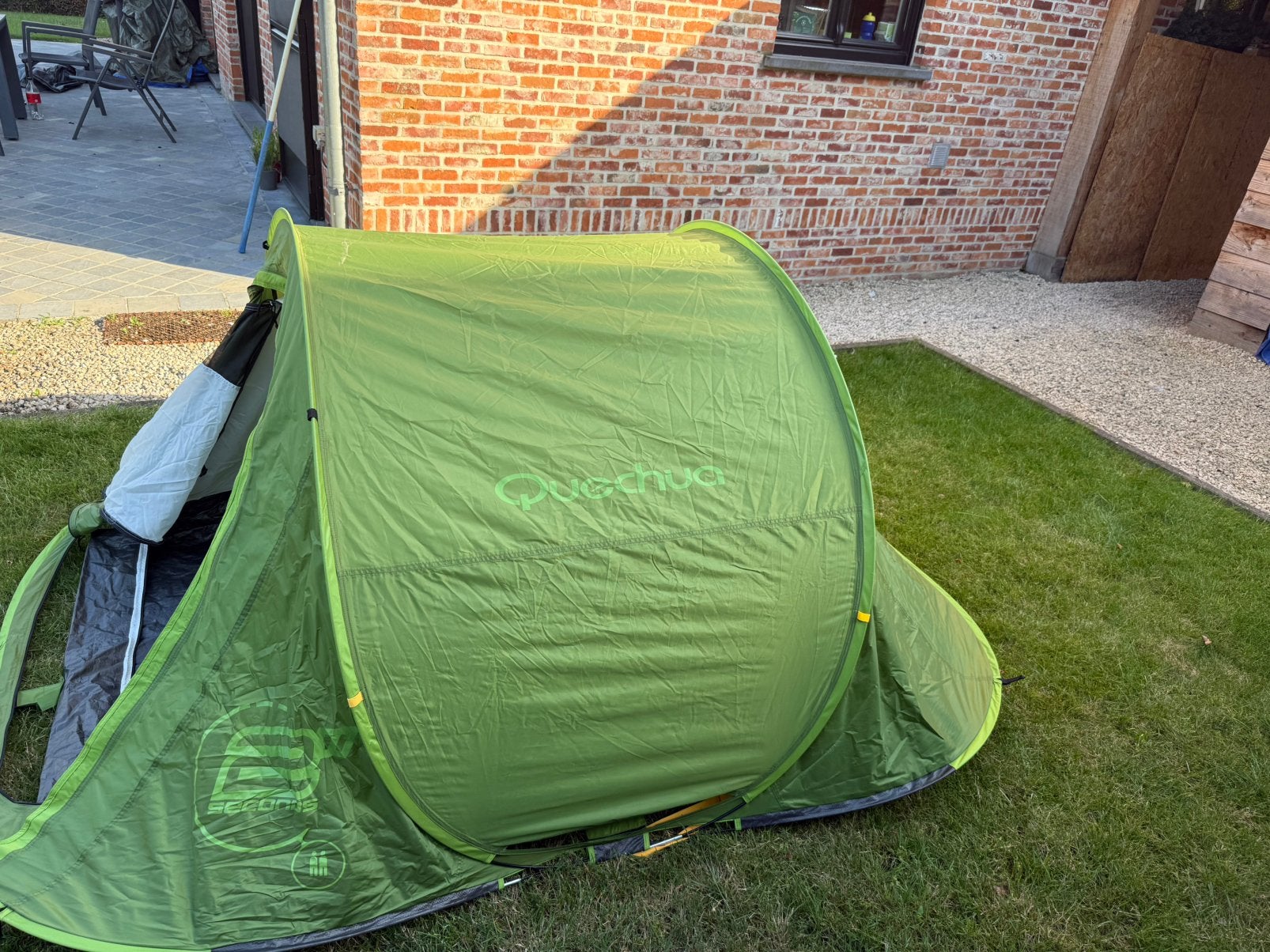 Pop up tent 2 persoons, Ophalen, Zo goed als nieuw