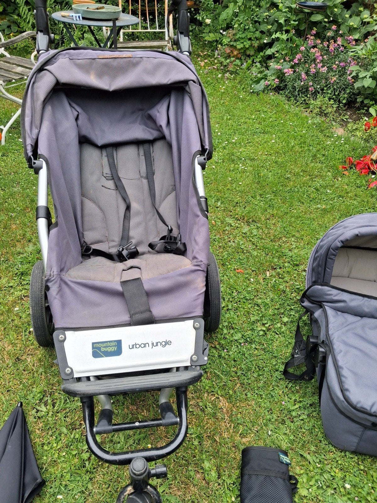 Mountain Buggy Urban Jungle, Ophalen, Regenhoes