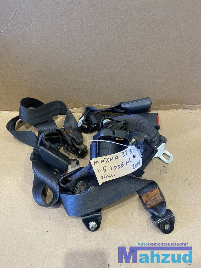 MAZDA 323 F links rechts achter gordel 1994-1998, Gebruikt, Shinchi, Fuchu-Cho 3-1
730-8670  Hiroshima, Mazda Motor Corporation
