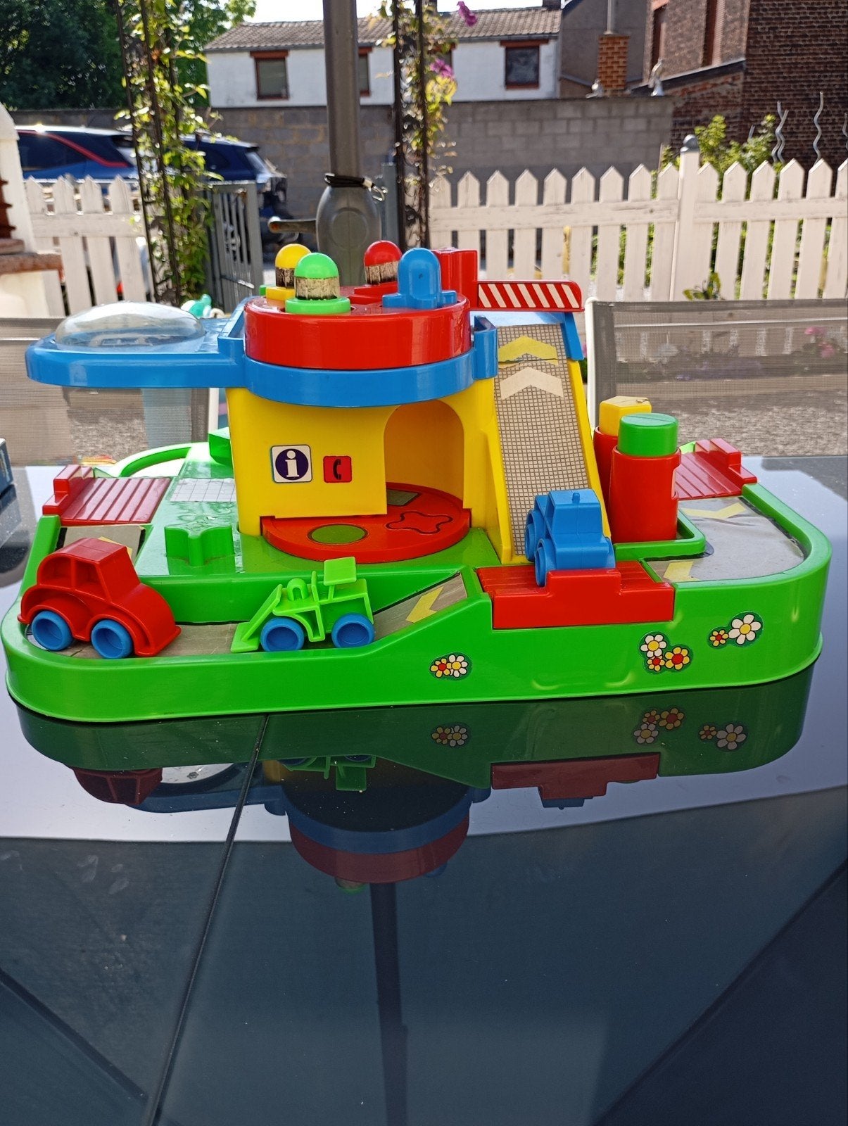 Circuit voiture, Envoi