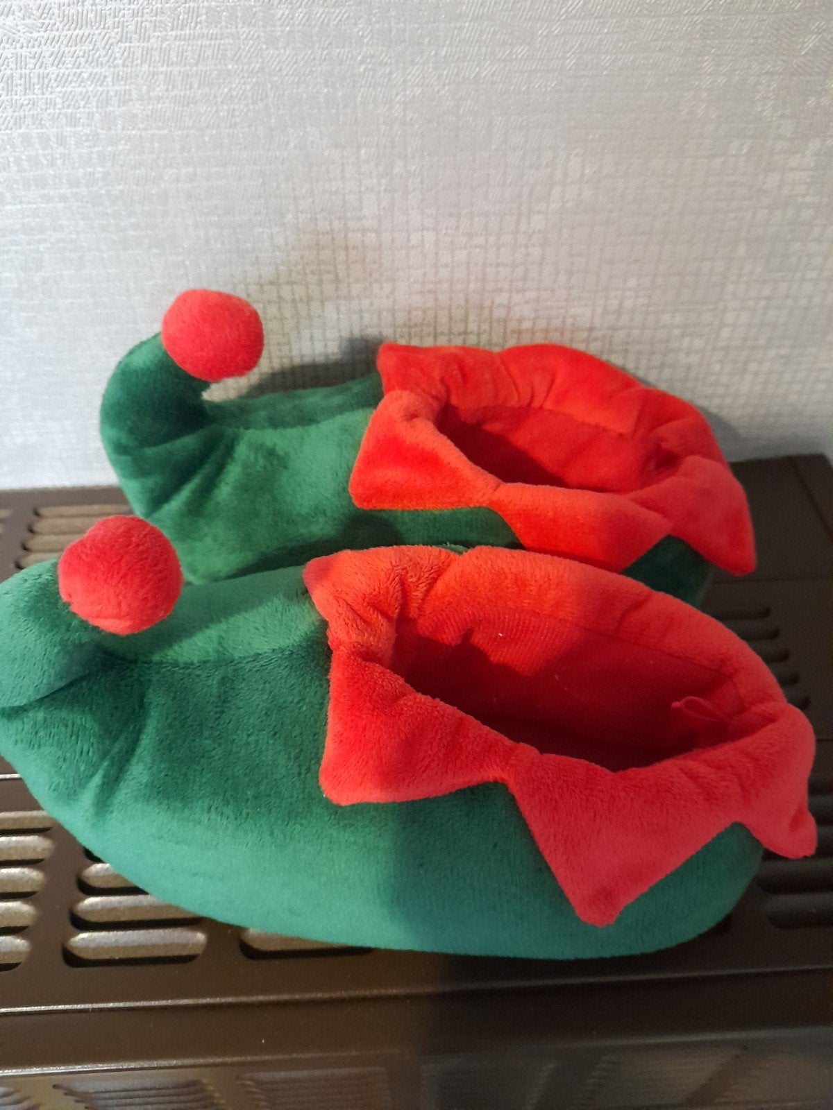 pantoffeltjes  kerst 26-28, Dieren en Toebehoren, Hondenkleding, Ophalen