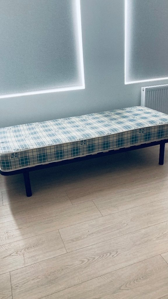 Eenpersoonsbed met binnenvering matras, Ophalen, Gebruikt, Eenpersoons, 190 cm of minder