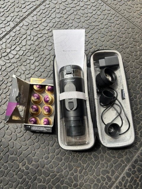 Koffiemaatje, draagbaar koffiezetapparaat, Electroménager, Dosettes et capsules de café, Réservoir d'eau amovible, Enlèvement ou Envoi