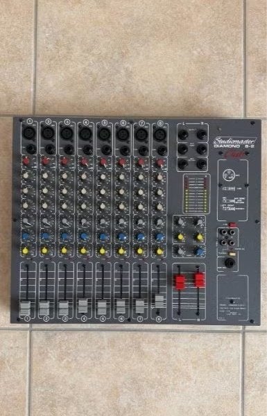 Studiomaster Diamond Club 8-2 analoge mengtafel | 8 kanalen, Muziek en Instrumenten, Ophalen