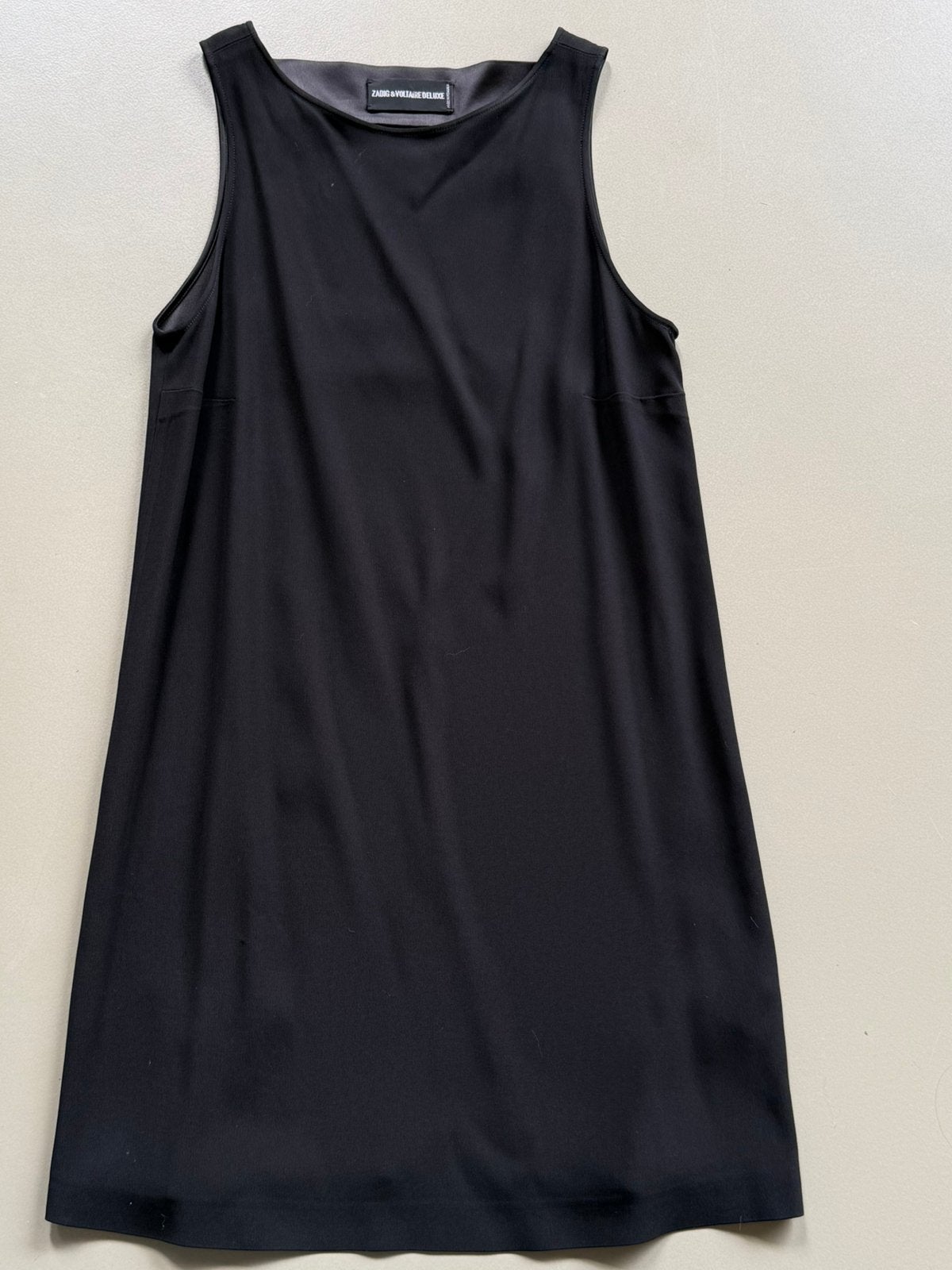 ZGAN little black dress Zadig & Voltaire Deluxe, open rug, Comme neuf, Noir, Envoi, Au-dessus du genou