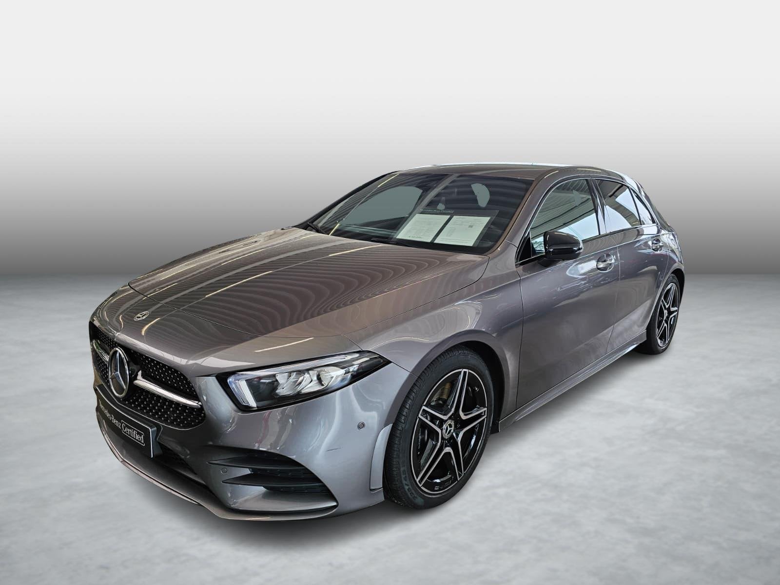 Mercedes-Benz A-klasse A 250 4MATIC AMG Line, Auto's, Automaat, 4 cilinders, Bedrijf, 5 zetels